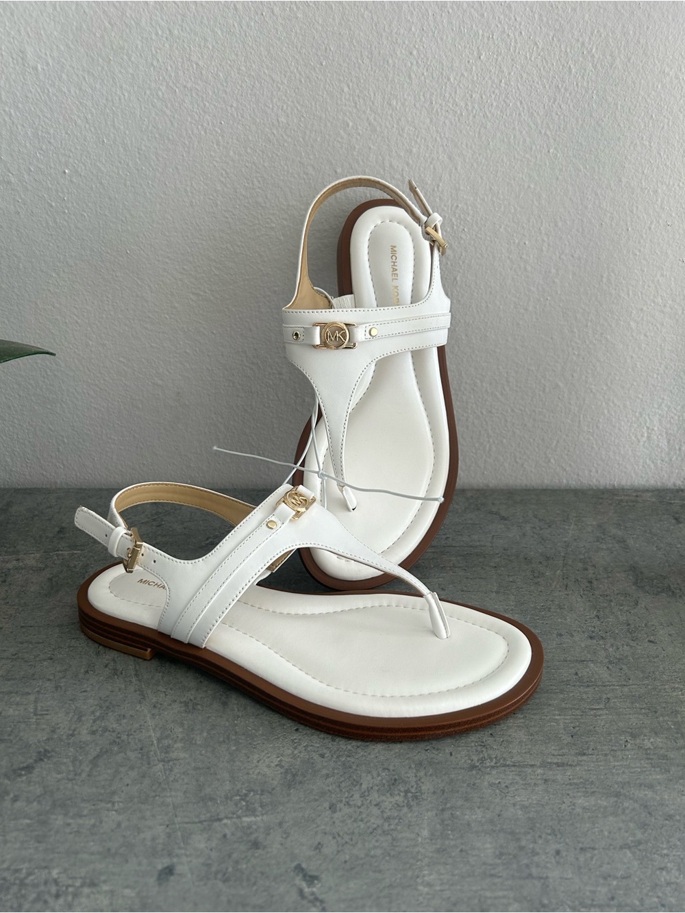 NWOT Michael Kors White Leather T-Strap Sandals with Gold Accents
